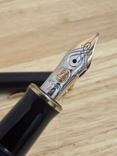 Pelikan Souveran M400 Fountain Pen Black Gold 14C 585 Medium M picture