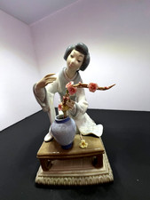 Vintage Lladro Spain #4840 Geisha Flower Arranger Porcelain Figurine, Retired picture