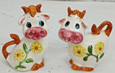 RARE JAPAN ANTHROPOMORPHIC COWS W/ DAISIES SALT & PEPPER SHAKERS picture