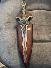 United Cutlery, kit Rae KR0014 Nasek-Serpant Dagger with Plaque picture
