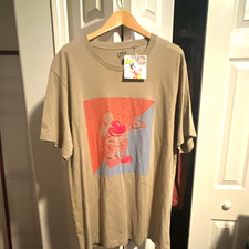 Uniqlo UT Disney Mickey Mouse Graphic T-Shirt Beige Adult Size XL picture