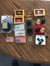 Vtg Officers Anodized Tie Clips, Gold Plated Us Marines, Belt, Patches, plus picture