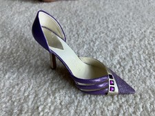 Just The Right Shoe 2003 Raine