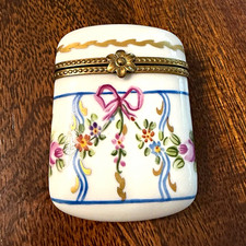 Limoges France Peint a Main Handmade Hinged Porcelain Trinket Box Floral Bow picture