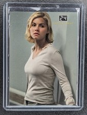 2003 Comic Images 24 Twenty Four Seasons 1&2 KIM BAUER #M6 Sweater Relic picture