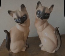 Vintage Pair Siamese Cat Ceramic Figurines Mid Century Japan Retro Kitsch picture