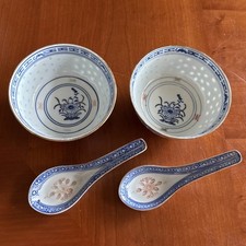 Vintage Jingdezhen Chinese Porcelain 2 Rice Grain Bowls & 2 Soup Spoons Floral picture