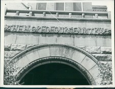 1940 Inscription Above Elwood Indiana High School Prophetic Politics Photo 7x9 picture