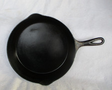 Antique WAPAK Straight Block Logo No. 9 Cast Iron Skillet w/Heat Ring picture