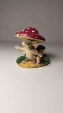 Charming Tails In Every Life A Little Rain Must Fall Mouse Figurine 89/757 picture