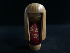T0744 Vintage Japanese Kokeshi Doll Wooden Folk Art Traditional Toy Figurine picture