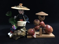 S0992 Vintage Japanese Kokeshi Doll Geisha Kimono Wooden Folk Art Set of 2 picture