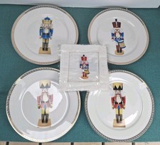 GUMPS Holiday Nutcracker Plate Set 8.75