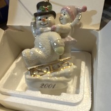 Lenox Hold On Tight Snowman Porcelain Sculpture Hand Painted 24K Gold 2001 picture