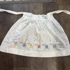 Vintage 1987 Hand Embroidered Apron 100% Cotton Floral Bouquet picture