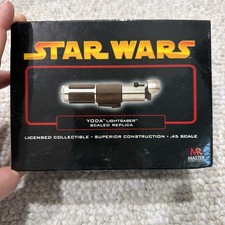 FREE SHIP Yoda Star Wars Master Replicas 45 Scale Lightsaber SW-317 picture