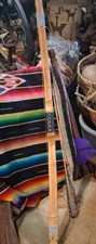 **AWESOME VINTAGE NATIVE AMERICAN APACHE SHORT BOW 41 IN  2 ARROWS  SIGNED  * picture