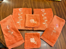 NOS Vintage Zodiac Brand Towel Set Peach/Coral with Rose Embroidery picture