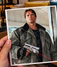 Arnold Schwarzenegger - Terminator - Sarah Connor - Laser - 1984 - Cinema - USA picture