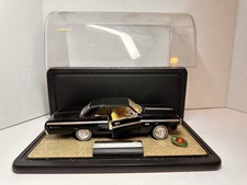 1:24 Scale Diecast Model Black 1964 Chevrolet Impala SS 8708 w/ Display Case picture