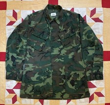 Vintage 60s US Army Jungle Jacket ERDL Camo Ripstop Medium Long Vietnam picture