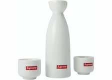 SUPREME SAKE SET FW17 2017 ACCESSORY WHITE RED WHITE BOX LOGO BRAND NEW picture