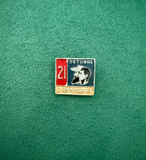 CUBA CUBAN VINTAGE OCTOBER 21 CAMILO CIENFUEGOS REVOLUTION ENAMEL PIN BADGE picture