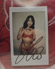 Yui Hatano signed instax and signed costume top and bottom red picture