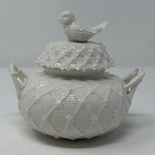 Paris Royal White Glazed Ceramic Soup Tureen Lattice Pattern Bird Lid Handles picture