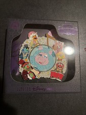Disney Parks 2026 The Muppets Haunted Mansion Miss Piggy Jumbo Pin LE New picture