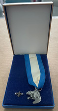 Vintage BOY SCOUT Silver Beaver Award w/ Box Richard Rice 1988 Card Newspaper picture