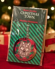NIP Beautiful Engraved Busch Gardens 2025 Wolf Member Ornament (Silver Metal) picture