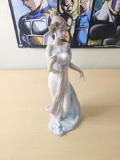 Lladro 6366 Summer Infatuation Lady Figurine Glazed Porcelain Flower Missing picture