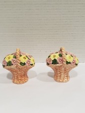 1983 Vintage Vandor Ceramic Flower Basket Salt & Pepper Shakers Made In Japan picture