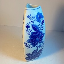 Vintage Blue White Floral Porcelain Vase Hand-Painted Style Chinese Ceramic 11