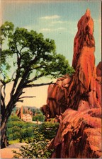 1945 Linen Postcard Garden of the Gods Pikes Peak Colorado Hidden Inn picture
