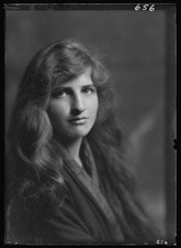 Photo:Perkins, Miss, portrait photograph picture