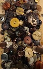 250 Buttons - Mostly Vintage from Estate Collection - #31 picture