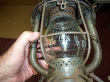 DIETZ VESTA P&R RAILROAD LANTERN PHILADElPHIA & READING RAILWAY EMBOSSED GLOBE picture