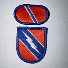 982nd Signal Battalion (Airborne) Beret Flash & Oval Patches picture