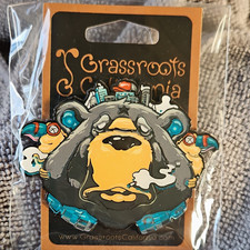 Grassroots California Collectible Bear Pinback Pin on Backing Card picture