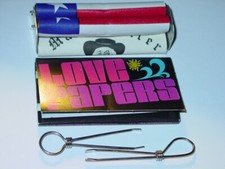 LOVE SET CIGARETTE ROLLER KIT VINTAGE 1970s w/ PAPERS & 2 ROACH CLIP Set #6 picture