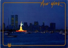 Statue of Liberty Manhattan Skyline New York City Vintage Postcard 5P21-13 picture