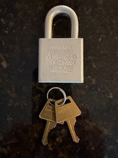Vtg Box of 6 Hardened Steel U.S. Padlocks American Lock 5200 Military USA Made. picture