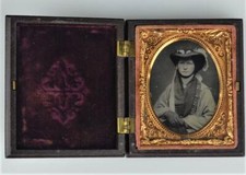 AMAZING 1860's 1/9 PLATE AMBROTYPE TINTYPE OF WOMEN WITH HAT-GUTTA PURCHA CASE picture