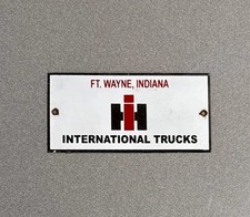 VINTAGE INTERNATIONAL HARVESTER PORCELAIN SIGN CAR GAS OIL TRUCK MOTORCYCLE picture