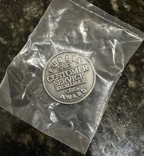 Publix Customer Service Excellance Award Lapel Pin NEW SEALED picture