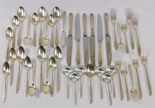 42 Pc Oneida Silver GROSVENOR 1921 Silverplate Flatware Set picture