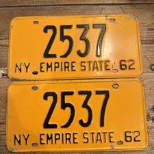 Vintage 1962 New York OFFICIAL License Plates Fantastic Pair # 2537 Steel Tags picture
