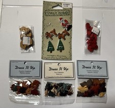 Vintage Fall Winter Christmas Buttons Lot picture